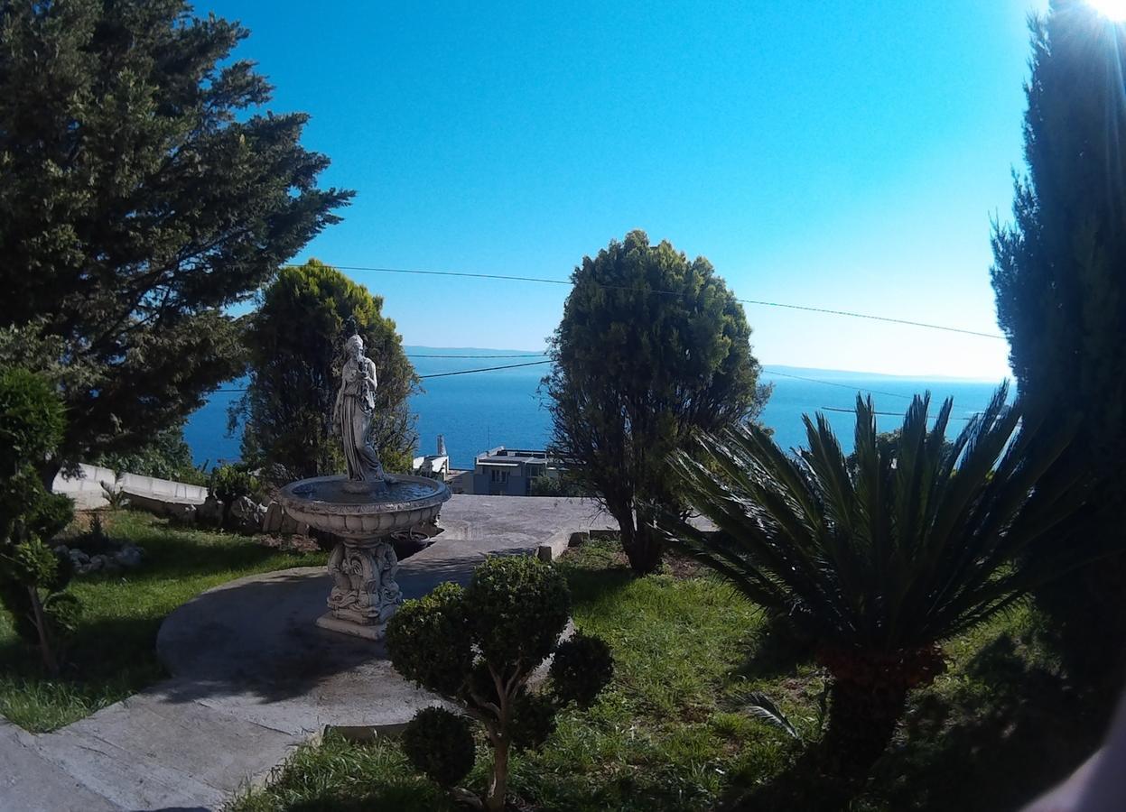 Appartement Apartman Horizont à Omiš Extérieur photo