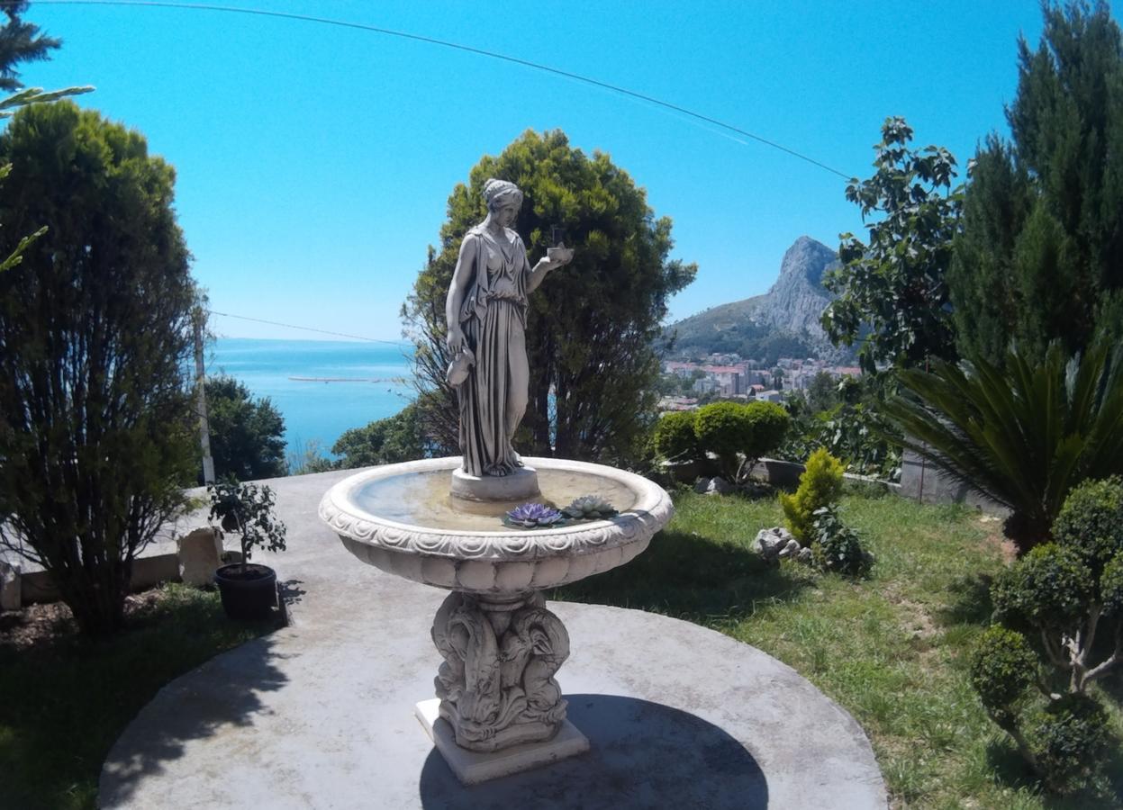 Appartement Apartman Horizont à Omiš Extérieur photo