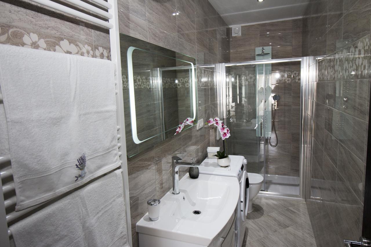 Appartement Apartman Horizont à Omiš Extérieur photo