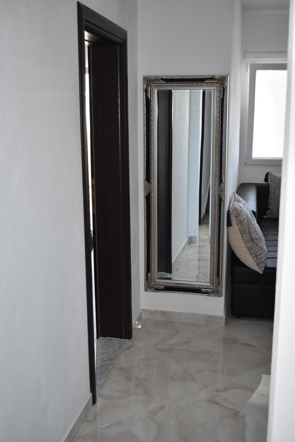 Appartement Apartman Horizont à Omiš Extérieur photo