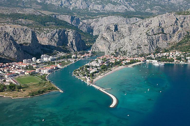Appartement Apartman Horizont à Omiš Extérieur photo